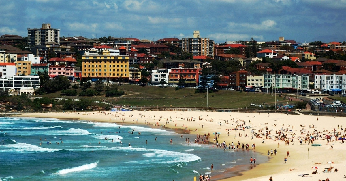 Noosa vs Whitsundays: Which Is Cheaper and Better Value for Hotels?